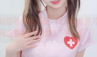 在海边的神乐坂真东，揭开全套照片，海风总是在试探她的“平衡感”！
