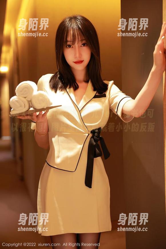 秀人网 - 这位在线的玥儿玥er，秘书也可以很有趣！图片里似乎隐藏着小小的反叛。