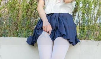 稚乖画册 – 赤西夜夜的图册上线！免费领取，初音少女约会随时随地！