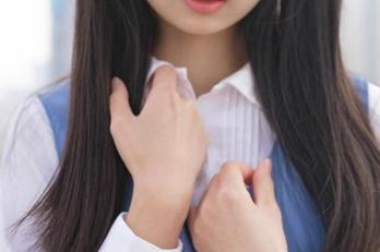 稚乖画册 – 打开赤西夜夜的私拍图包，温柔就像一缕风，轻轻拂过，喔！