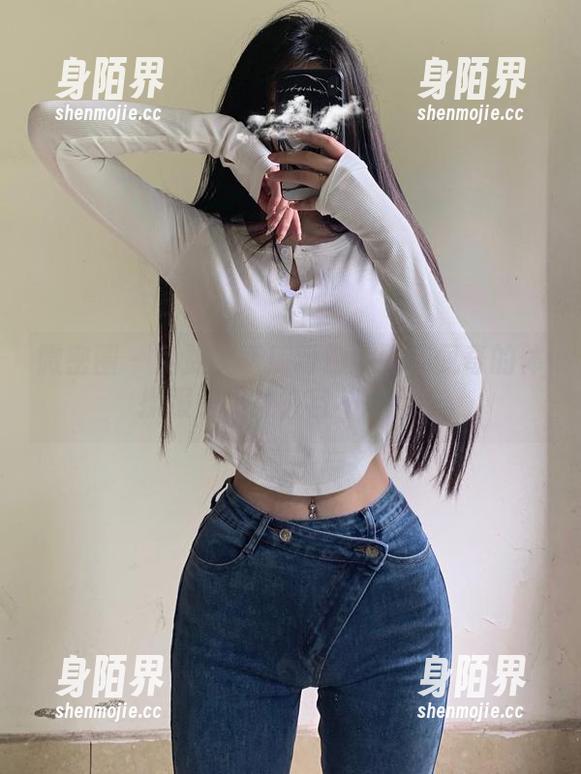 微密圈 - 免费分享！粉色的猪陈佩奇的体操服照，让人目不转睛！