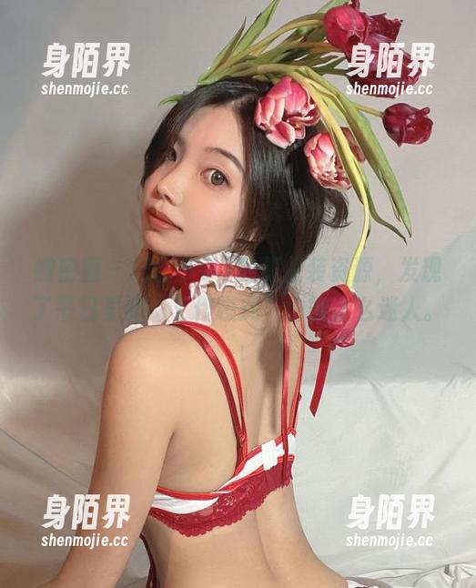 微密圈 - 纪念小小v的职业装资源，发现了平日里的“工作模式”也能这么迷人。