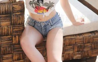 美媛馆 – 阿乖Kiddo的高清少女壁纸：看个够，记得给屏幕降温哦，不然会被晒黑啦！