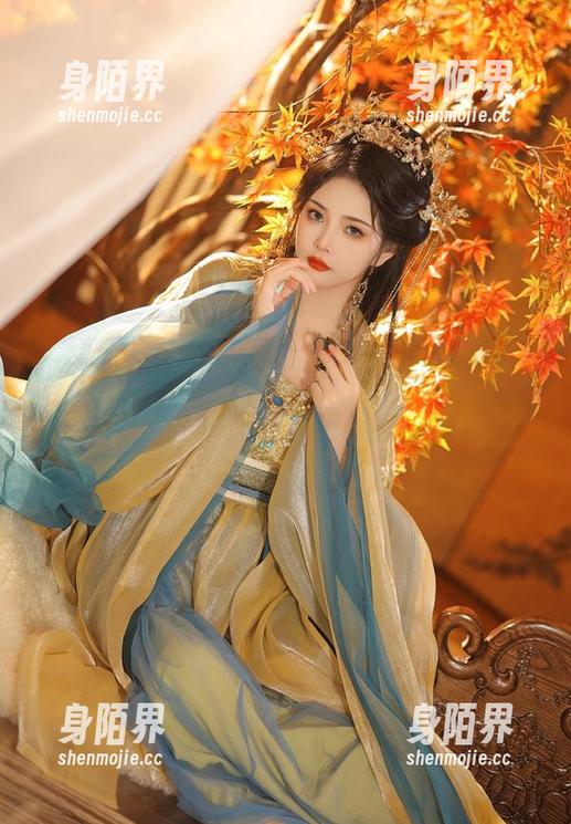 一起瞧瞧，苏嫣嫣阿姨私房图包的冬天窃窃私语。