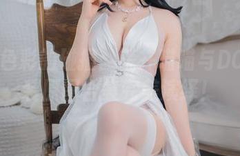 才能与色彩的碰撞：荒井喵喵与DOA环泳装原图合集完美演绎！