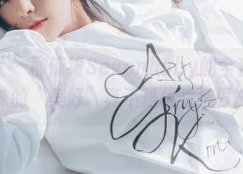 菠萝社 – 柳侑绮Sevenbaby的全套写真，网袜的“美好”真不是优秀乞丐能懂。