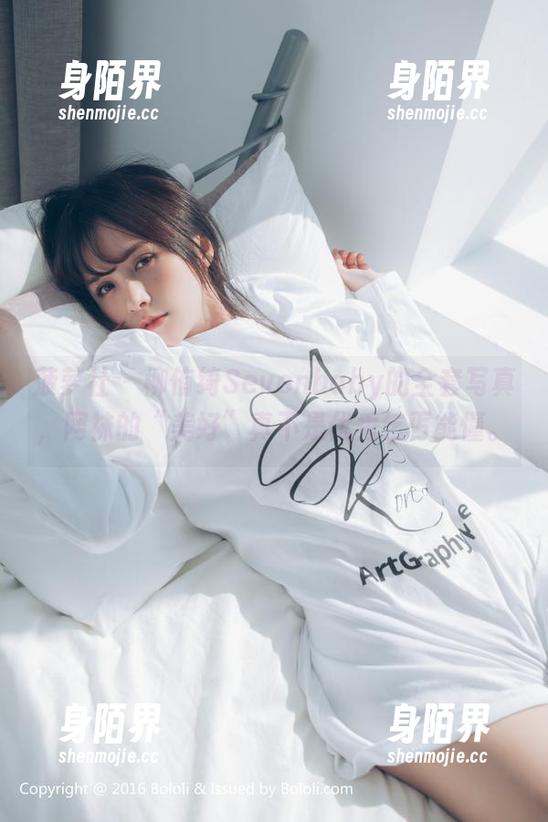 菠萝社 - 柳侑绮Sevenbaby的全套写真，网袜的“美好”真不是优秀乞丐能懂。