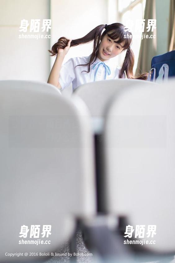 菠萝社 – 项目进行中——猫九酱Sakura的办公室全套奇遇记。