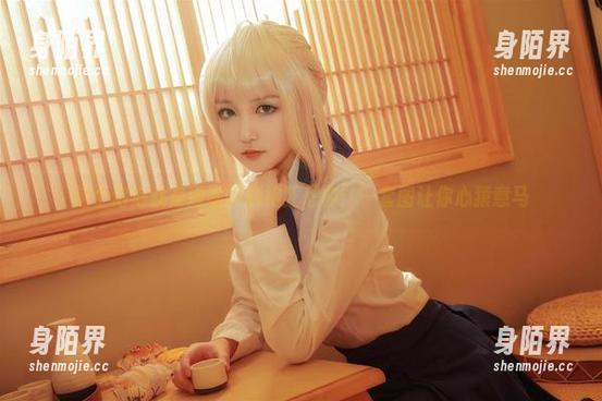 这个泡泡就是逊啦的旗袍狂想曲：一套图让你心猿意马