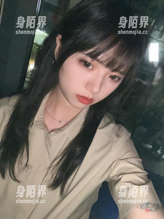 趁着天台的光影，把闪月半的高清下载到手，翻阅你的“月半”时刻！