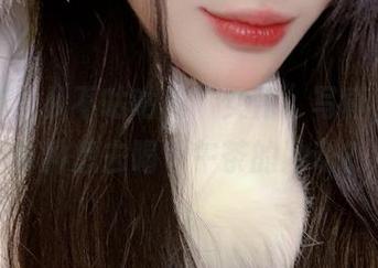 看着阿九从不咕咕的“女仆”写真，突然有种想去喝下午茶的冲动？