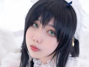 魅瞳meroko图集又补了新内容，柯杨斯卡娅，话说这眼线挺明显的
