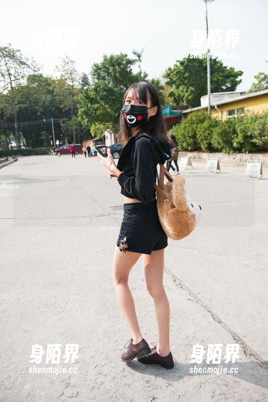 欢迎来到魔镜街拍图库，迪士尼版JK美少女们的活力舞台！