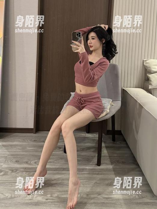 微密圈 - 免费的黎允熙baby海边照片，远比我能力所及的海更真实！