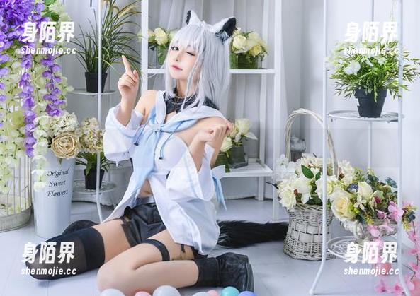 能不能不说颜色？黑猫猫ovo的黑色写真集分享很低调。